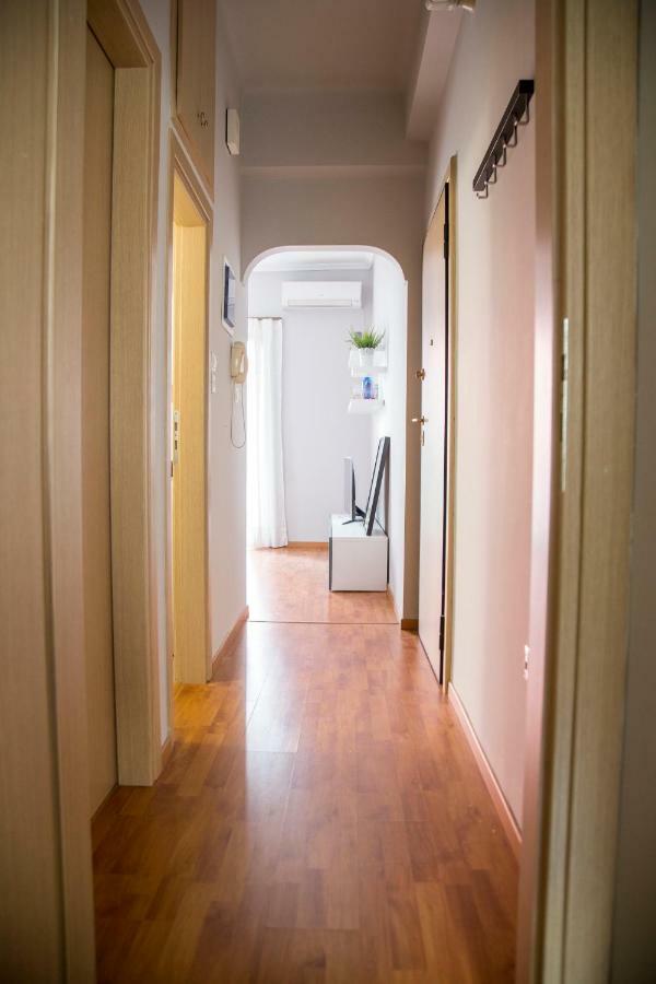 Appartement Gazi Discrit Next To Subway à Athènes Extérieur photo
